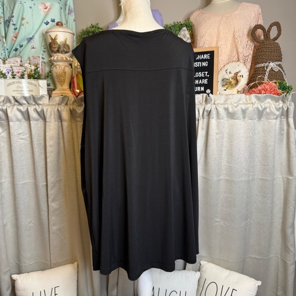 Avenue Black Sleeveless Relaxed Tank Style Blouse with Beaded Zipper - Picture 5 of 8